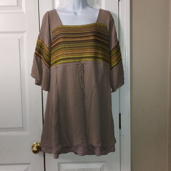 Umgee  USA  tan western boho bohemian bell sleeve dress Sz L - Picture 1 of 5
